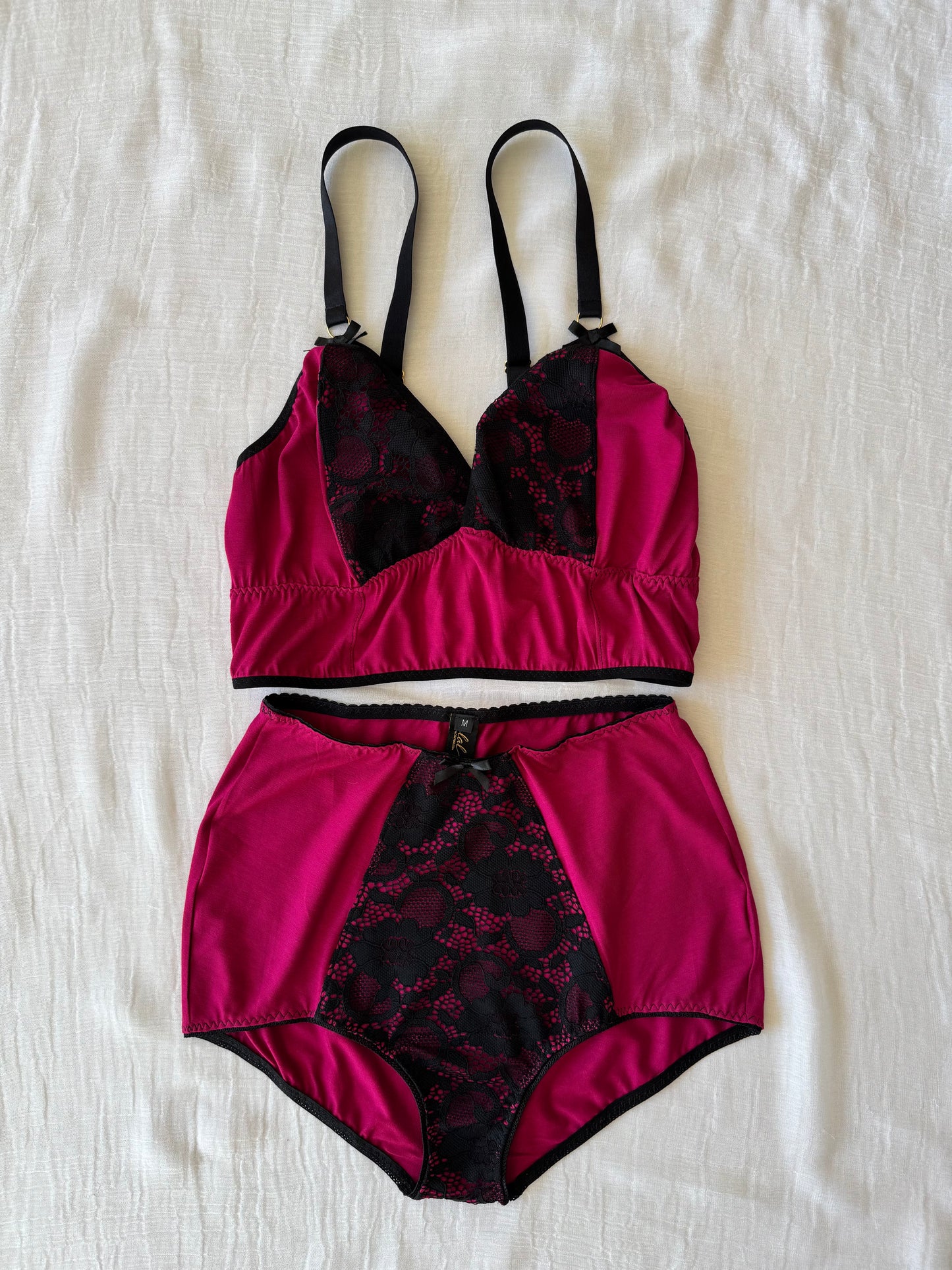 ROCHELLE HOT PINK lingerie set / M, L sizes