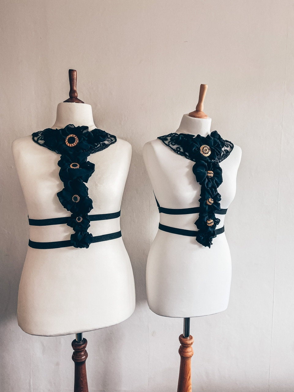 BLACK FLORAL BODY HARNESS ACCESSORY