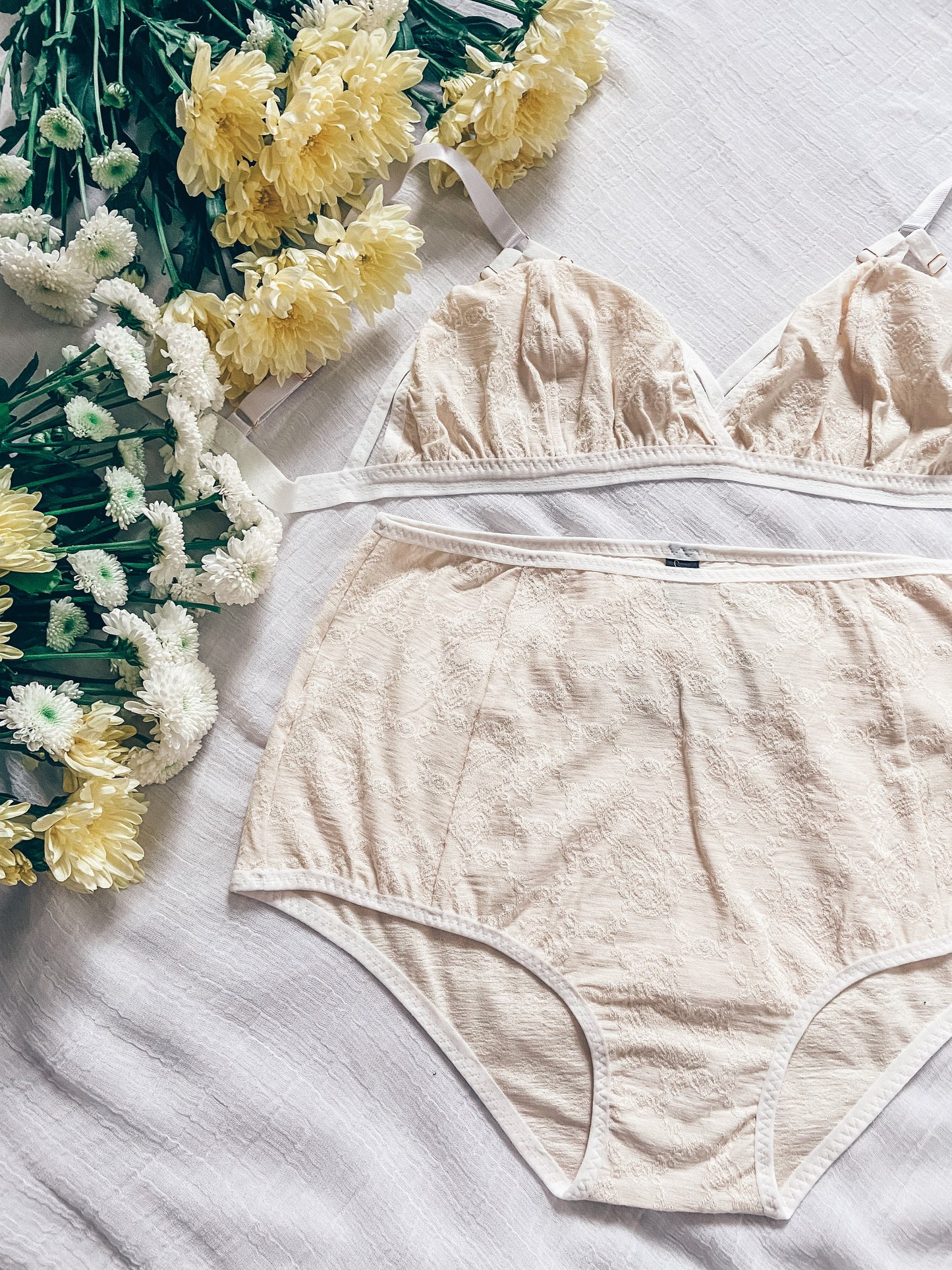 SUSAN IVORY lingerie set / 42DDD/XXL size