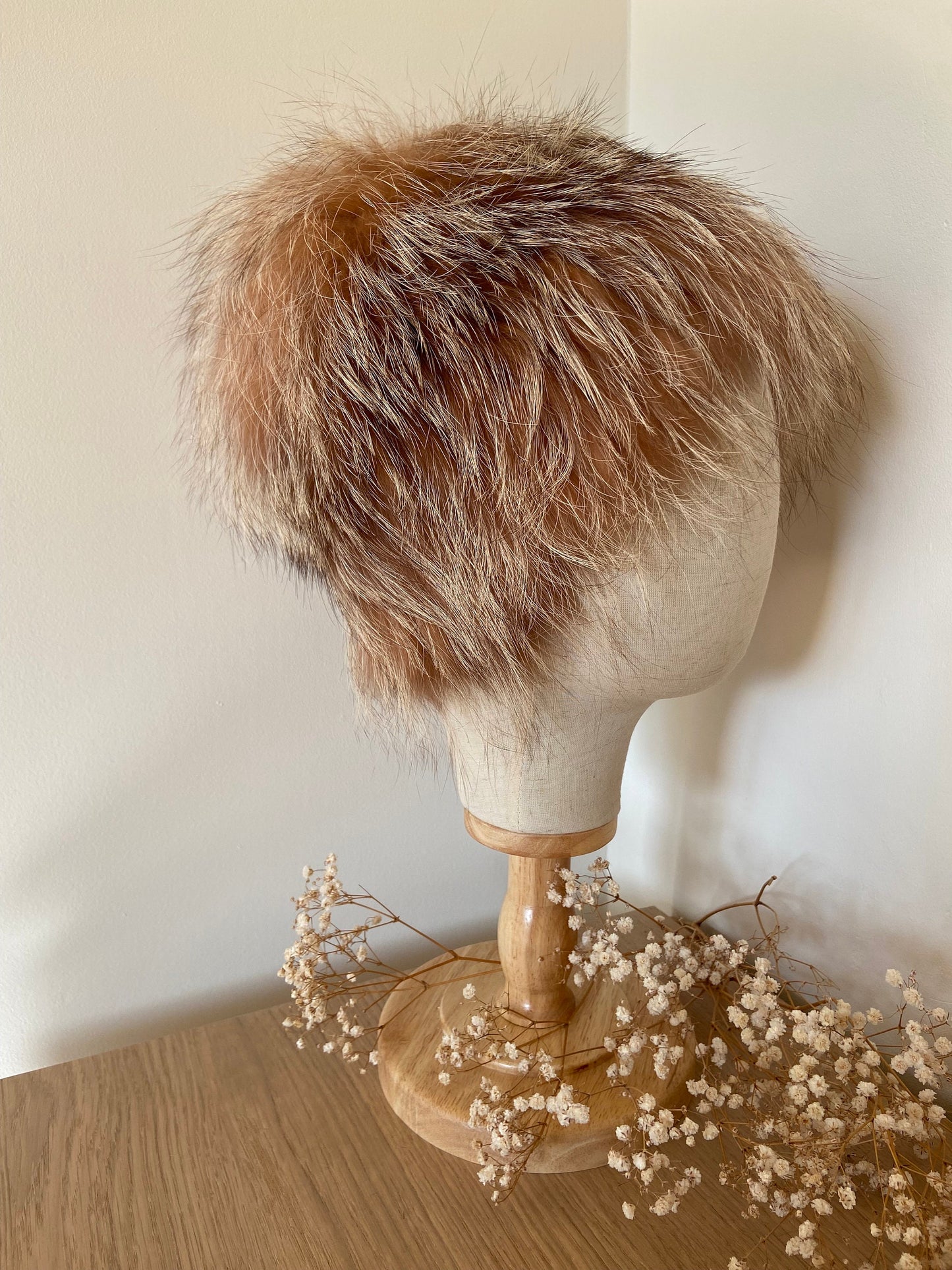 VINTAGE FOX FUR BEIGE beanie hat