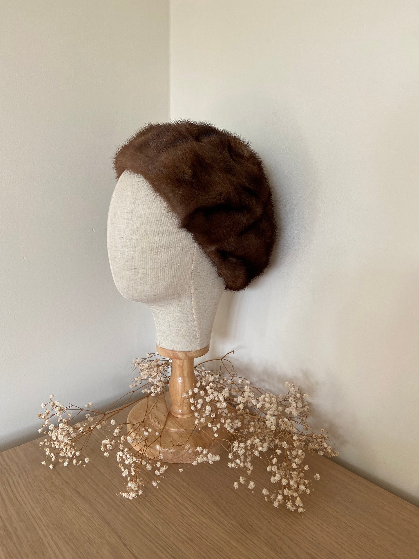 VINTAGE MINK FUR LIGHT BROWN beret