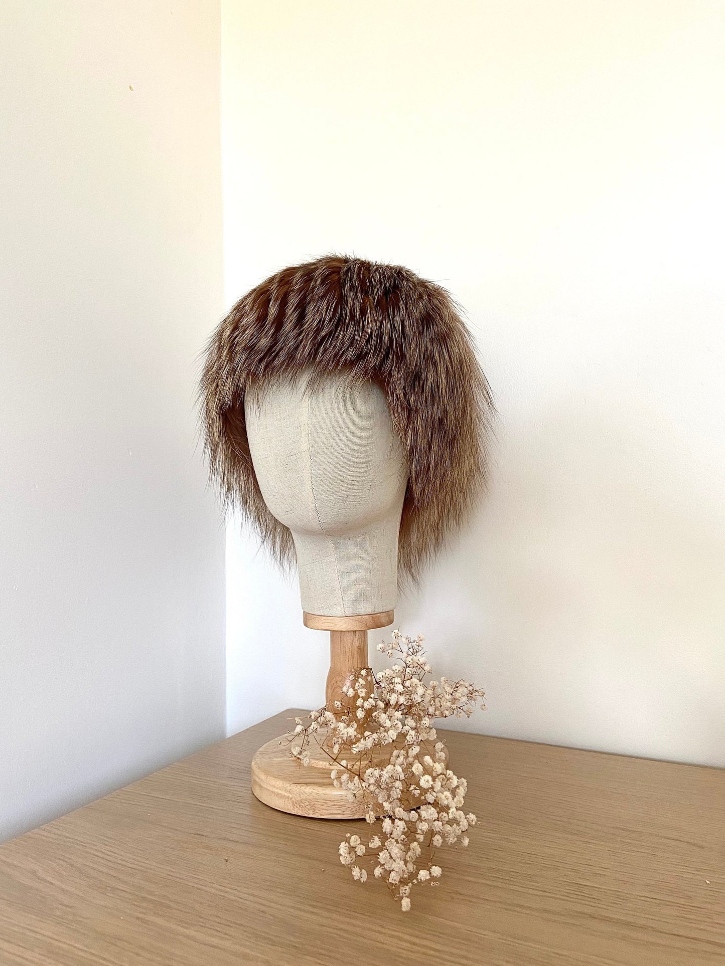 VINTAGE FOX FUR BROWN BEANIE HAT