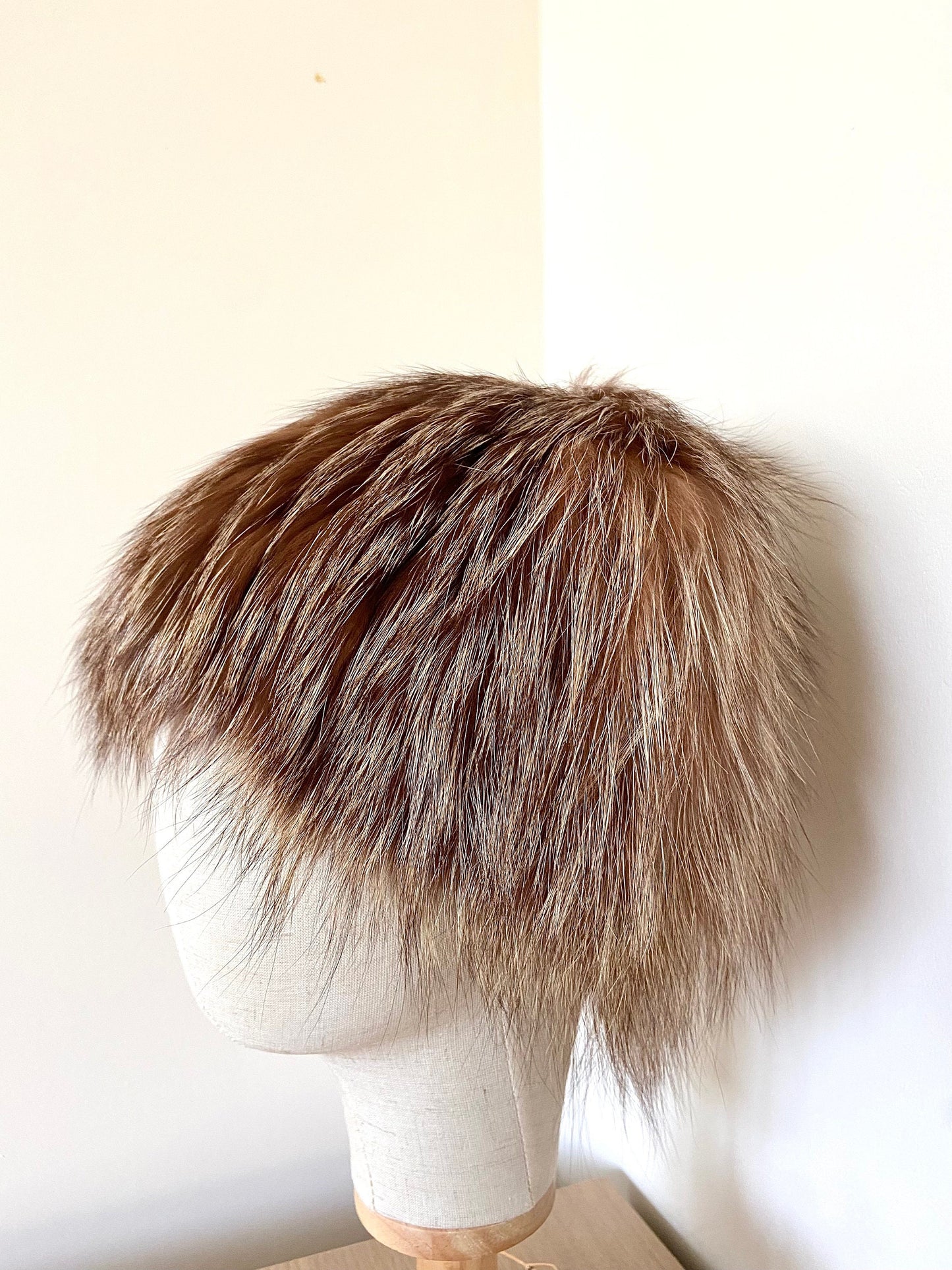VINTAGE FOX FUR BROWN BEANIE HAT