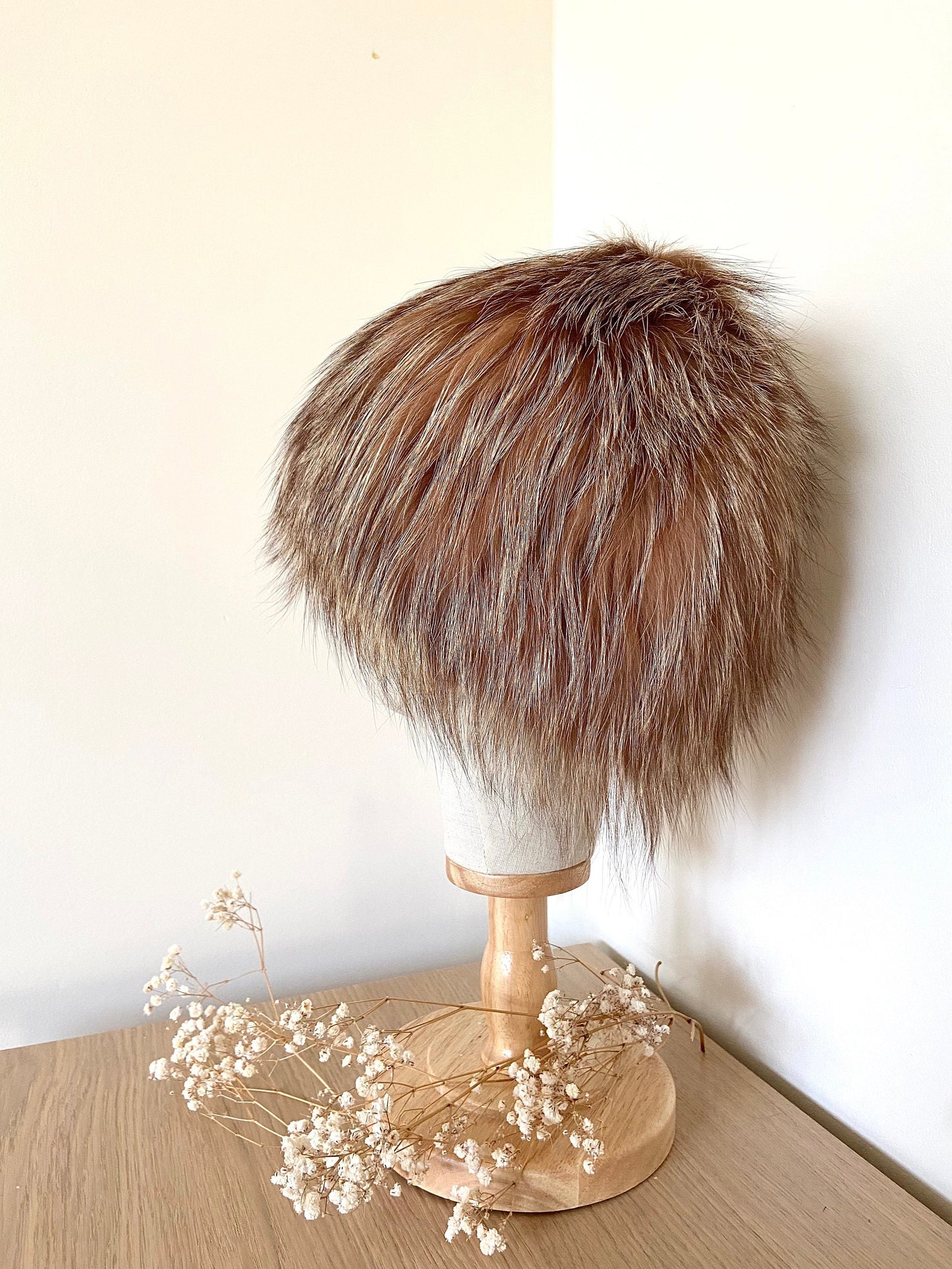 VINTAGE FOX FUR BROWN BEANIE HAT