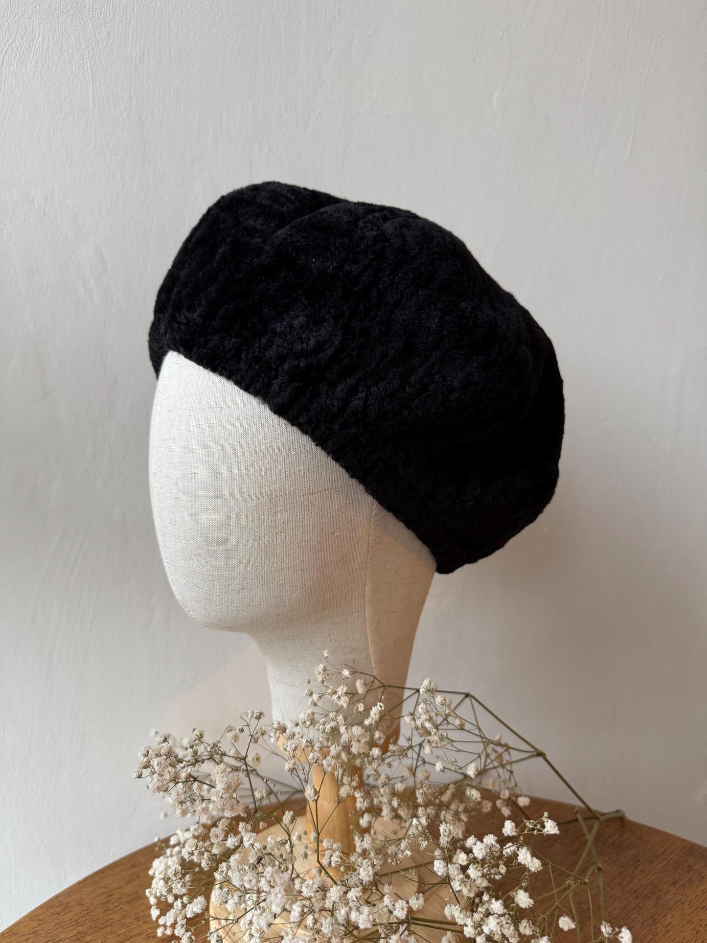 VINTAGE BLACK SHEEP FUR HAT