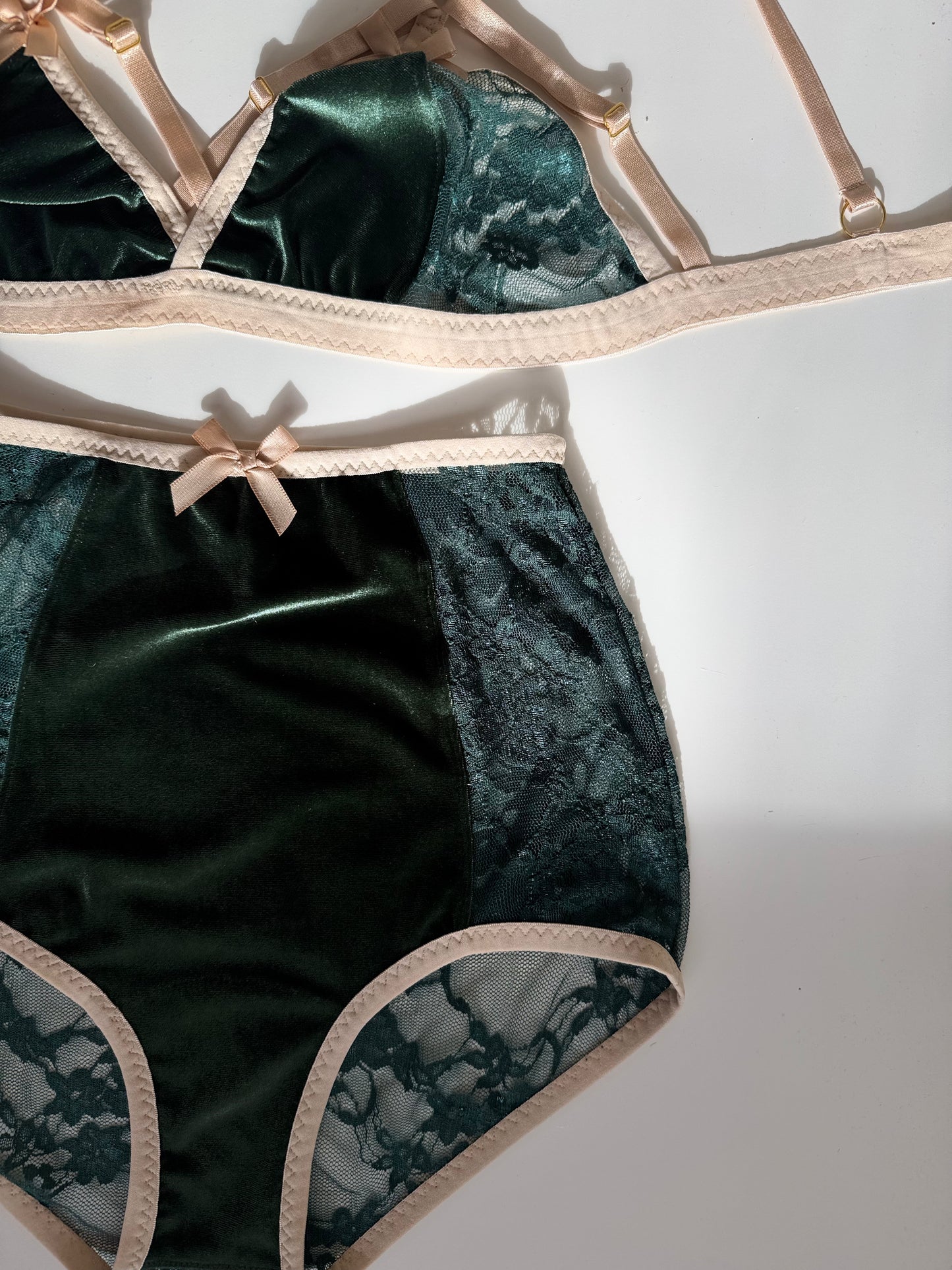 SUSAN EMERALD GREEN LINGERIE set / S, M, L, XL sizes