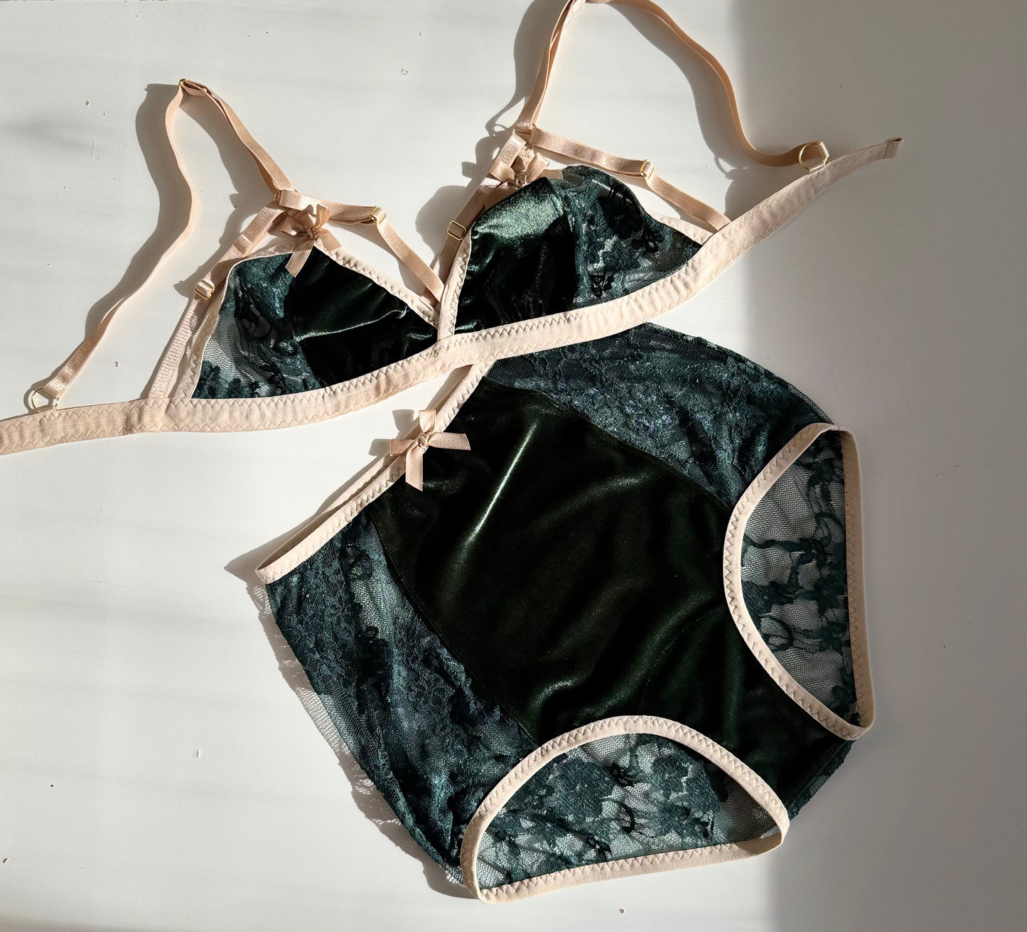 SUSAN EMERALD GREEN LINGERIE set / S, M, L, XL sizes