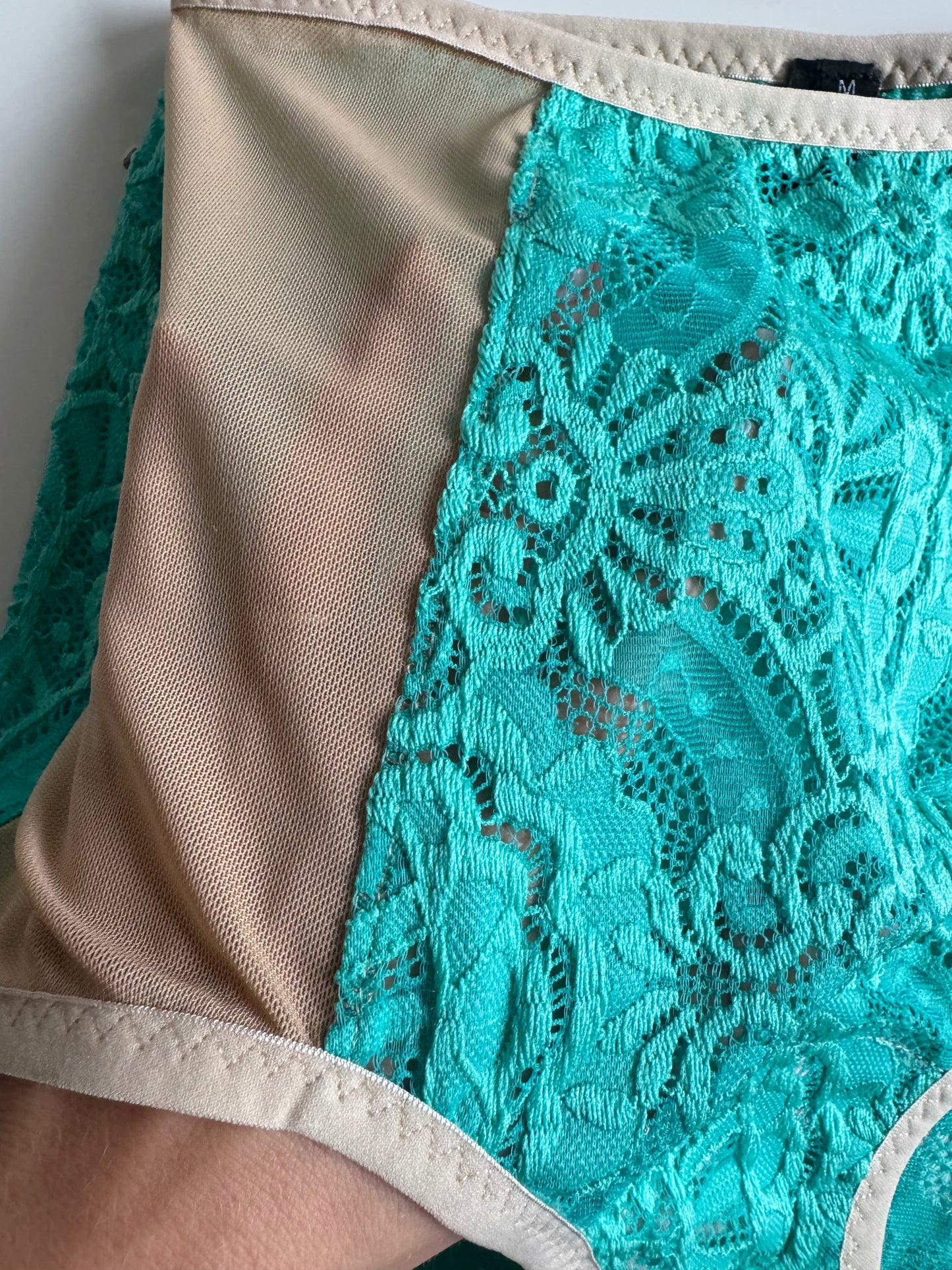 KAREN TURQUISE and NUDE lingerie set / 36C/M size