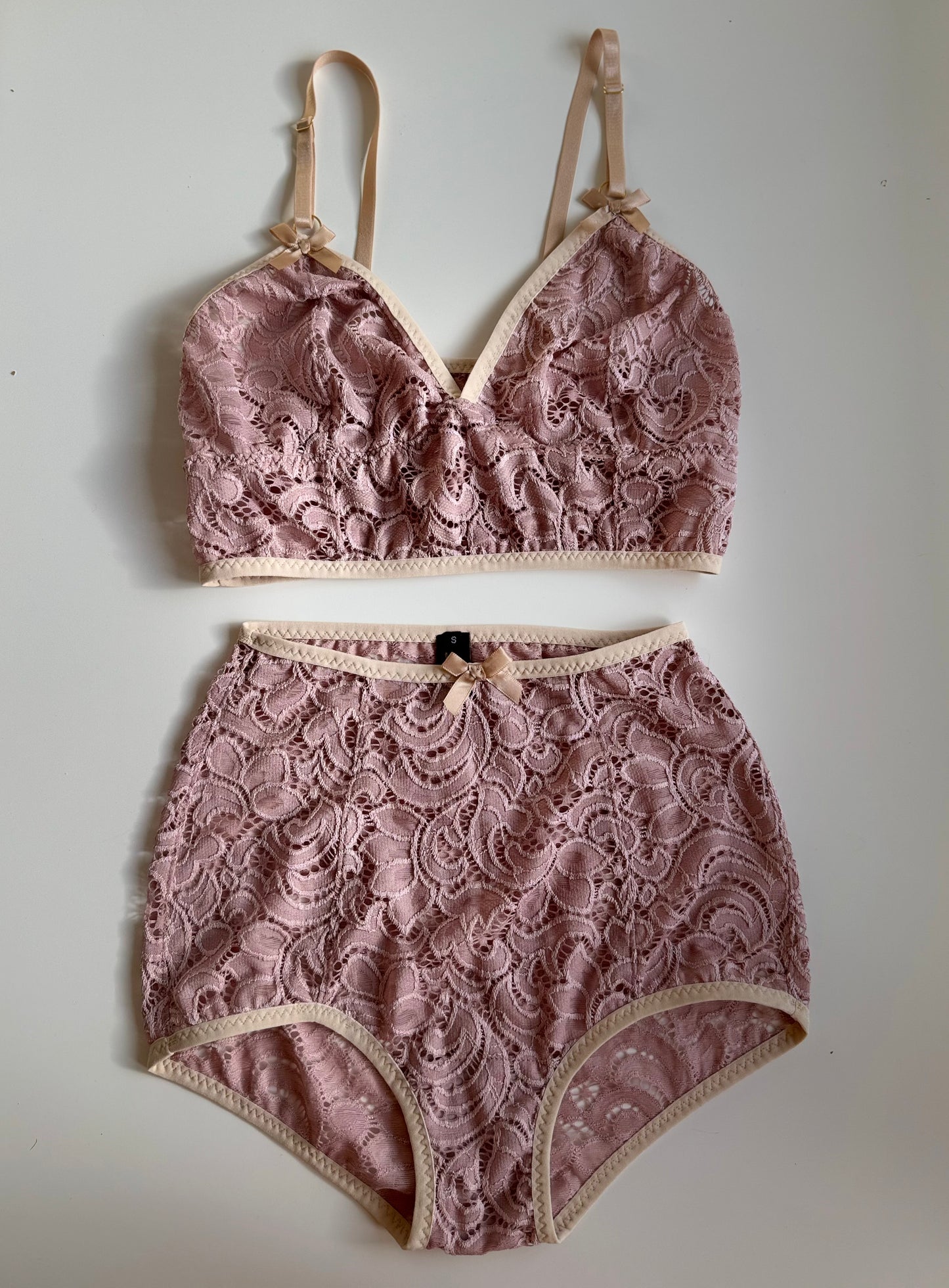 ROCHELLE DUSKY ROSE LACE lingerie set / S, M sizes